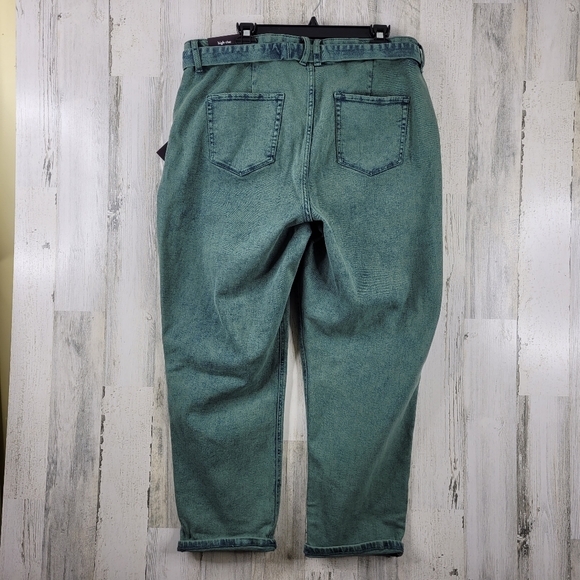 Ava & Viv High Rise Tapered Plus Size Belted Jeans - Picture 3 of 7